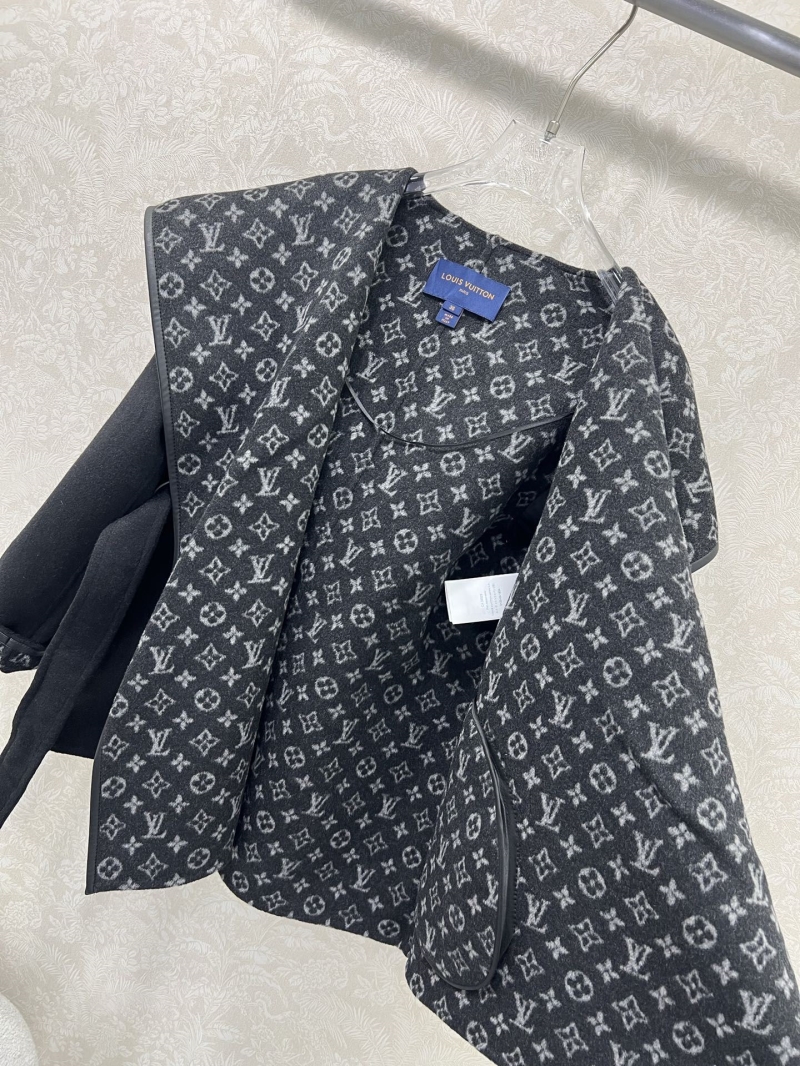 l0vis Vvtt0n outwear